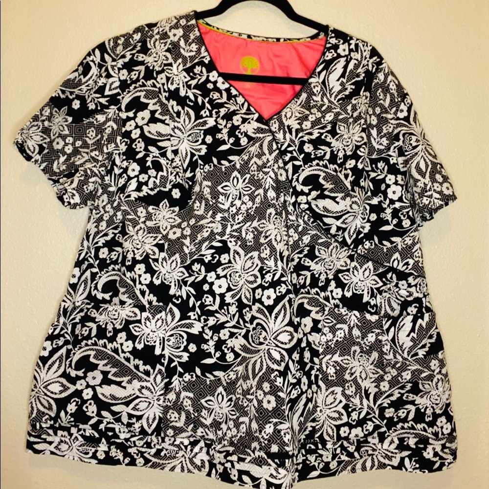 Scrub top